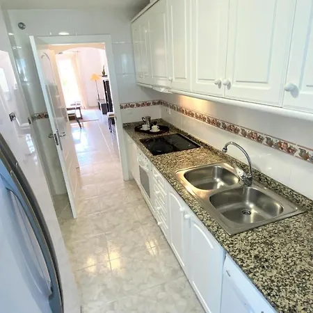 La Marina Vyb Frente Al Mar Appartement *