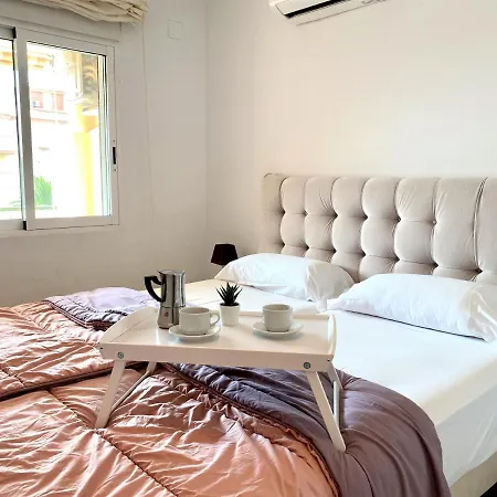 La Marina Vyb Frente Al Mar * Денія